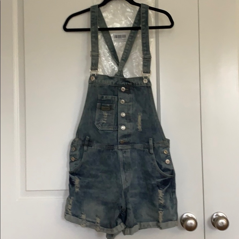 NWOT - Women’s Denim Overall Shorts